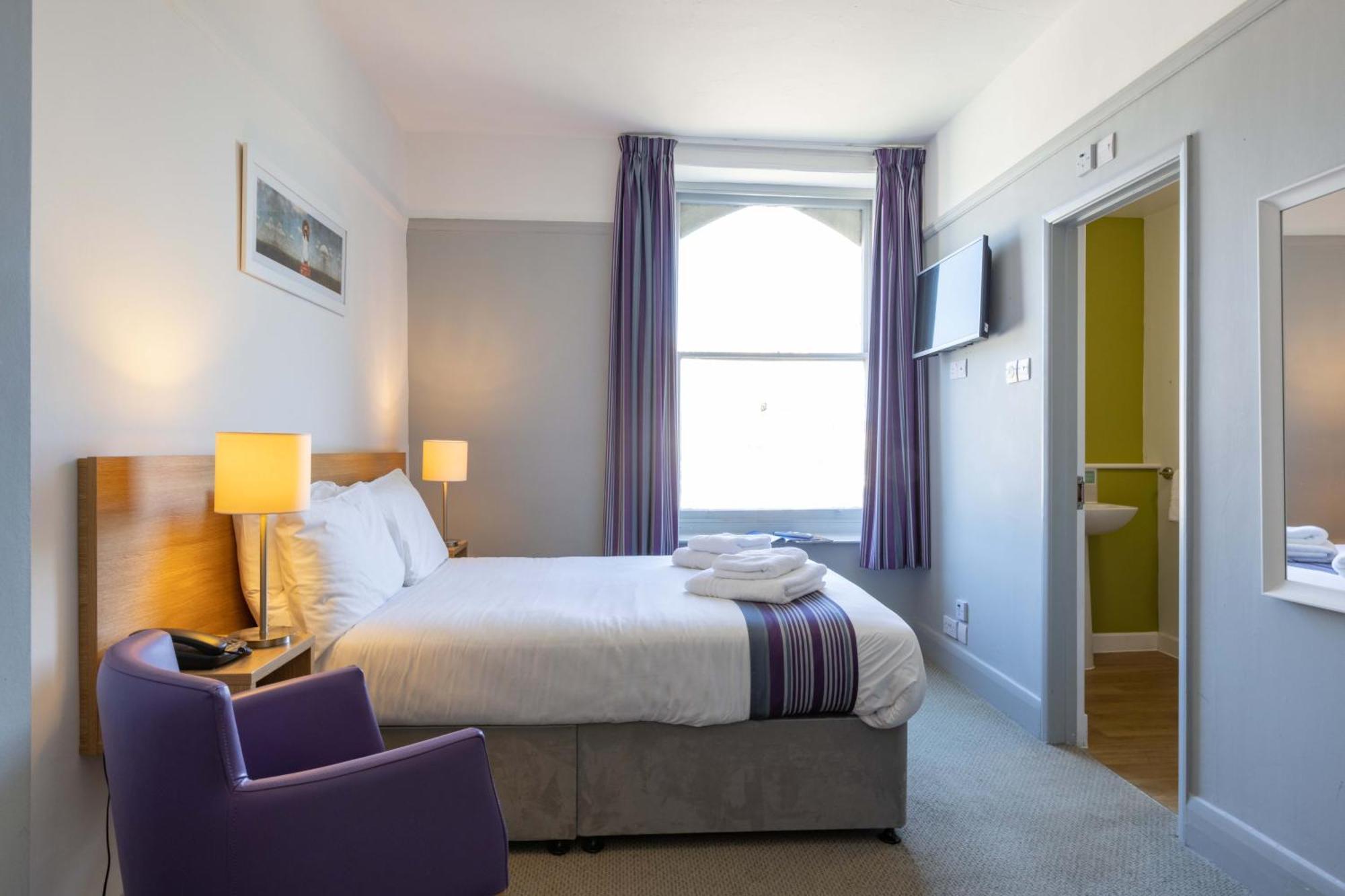 Dilkhusa Grand Hotel By Compass Hospitality Ilfracombe Rom bilde